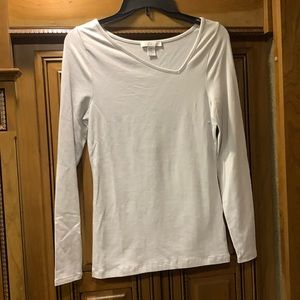 NWOT Nordstrom Signature Light Grey T-Shirt with side V-neck Size X-Small